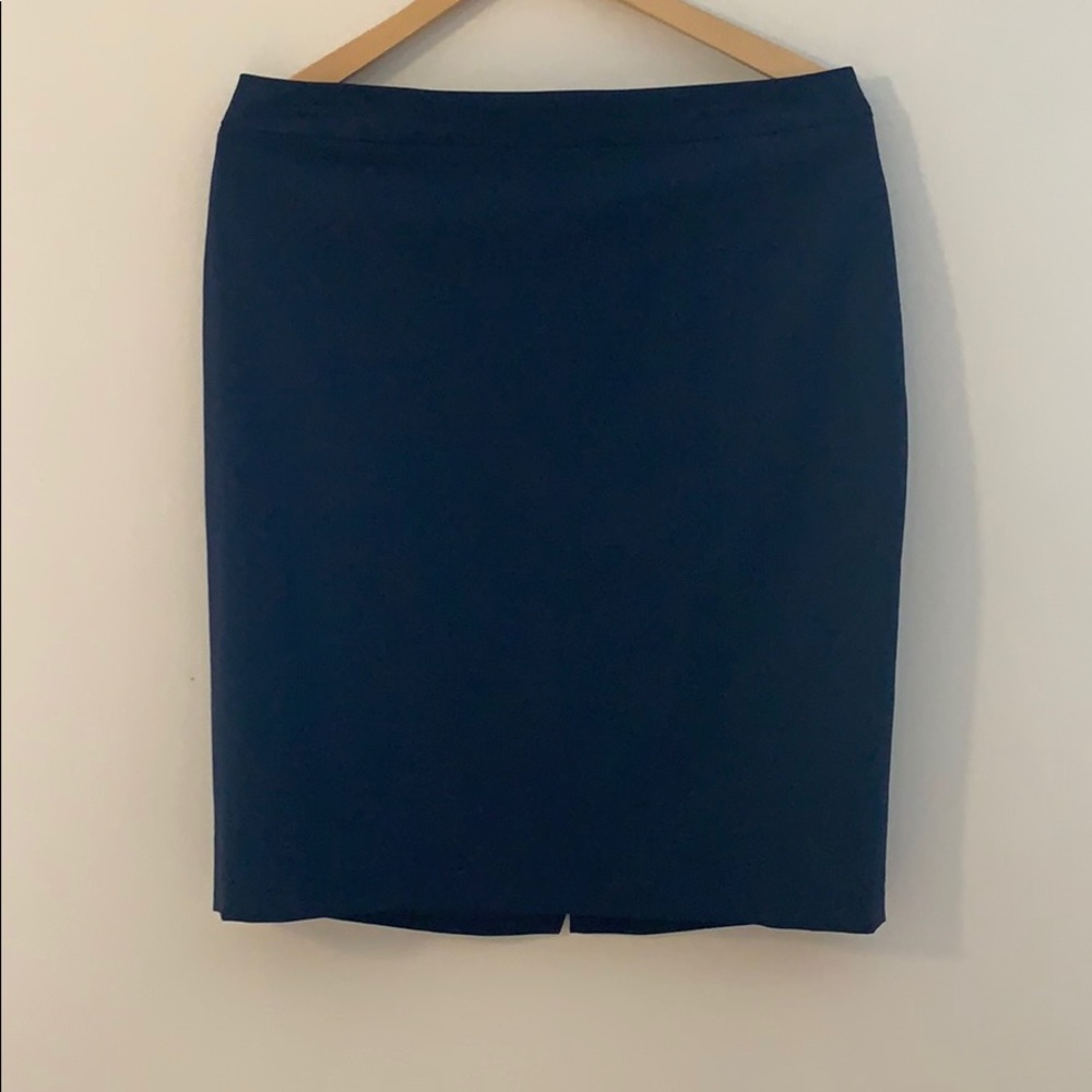‼️Banana Republic suit skirt, navy